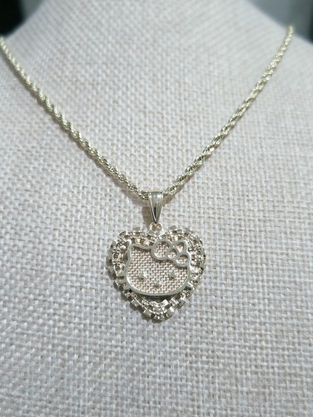 Heart Pendant Necklace with Cute Cat Face Detail
